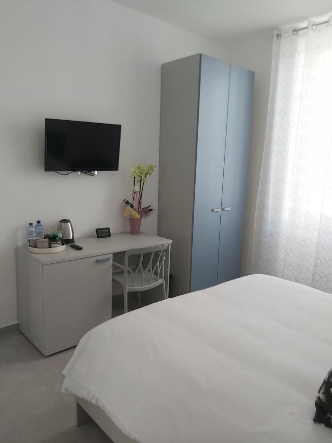 Candy'S Dream Rooms La Spezia Esterno foto